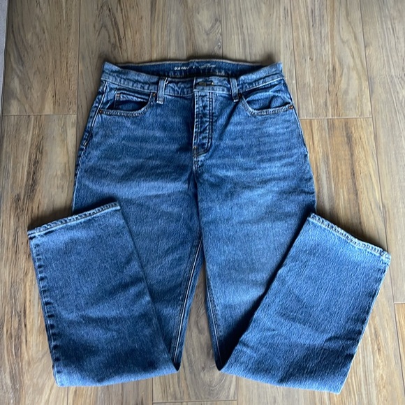 Old Navy High Rise Slouchy Jeans - Picture 2 of 8